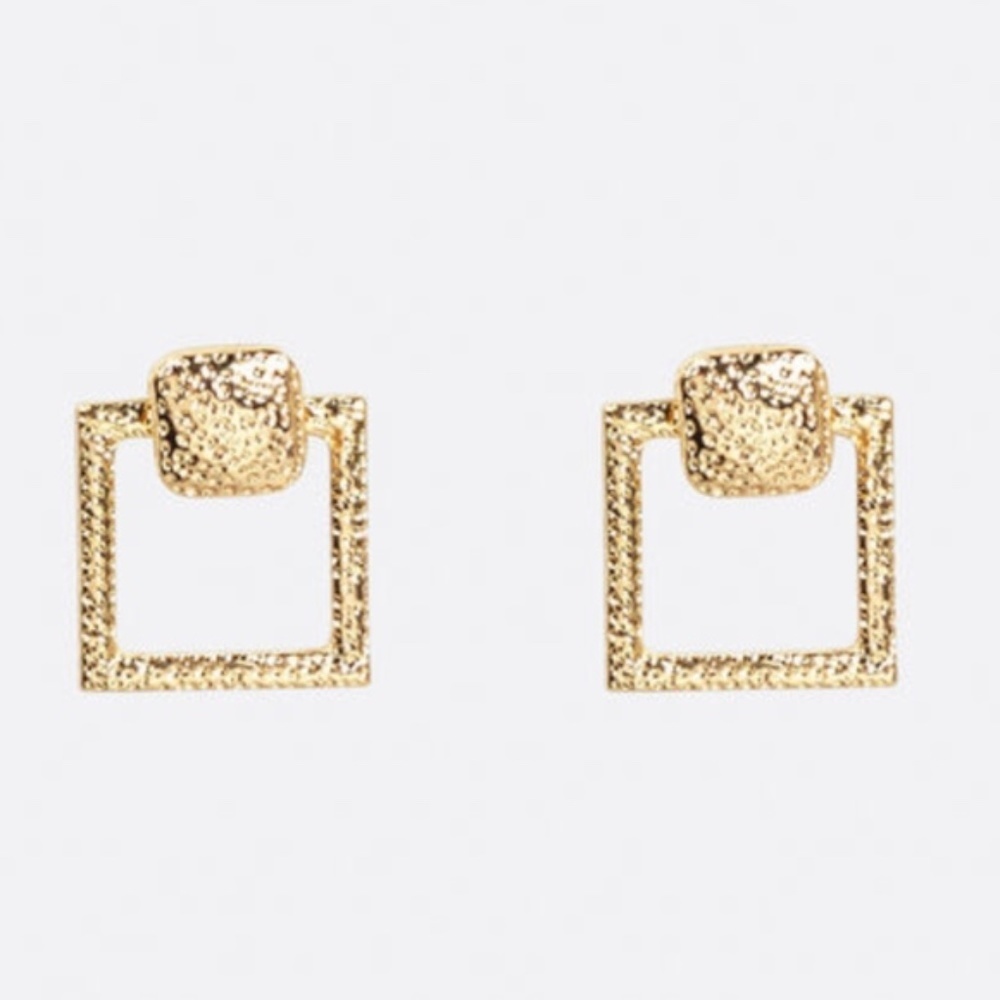 New Gold Tone Textured Doorknocker Earrings 8$
